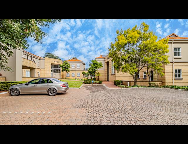 127M² OFFICE TO LET IN FERNDALE